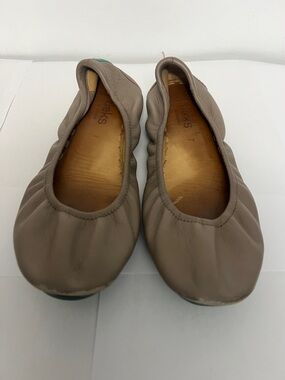 Tieks Women's Taupe Leather Ballet Flats sz 7